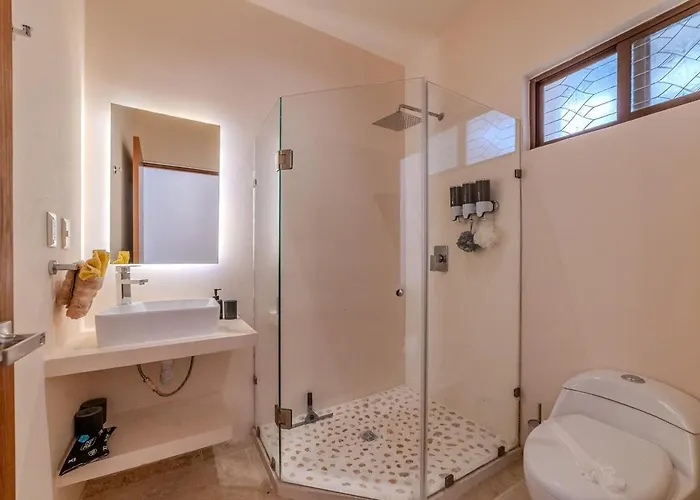 Modern With Pool Fast Wifi Perfect *
