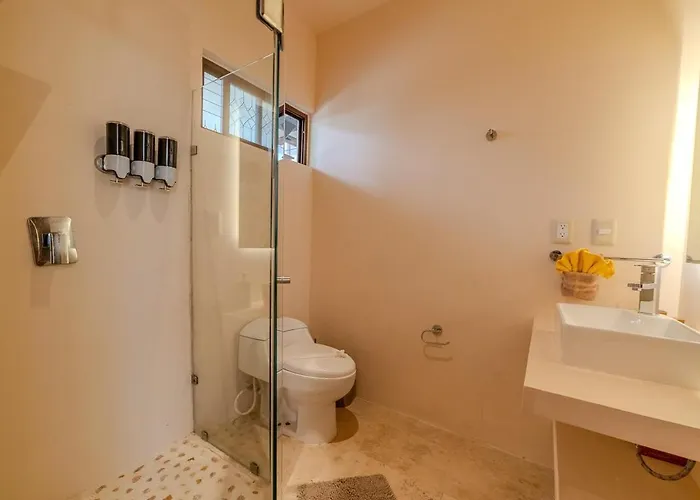 Modern With Pool Fast Wifi Perfect *