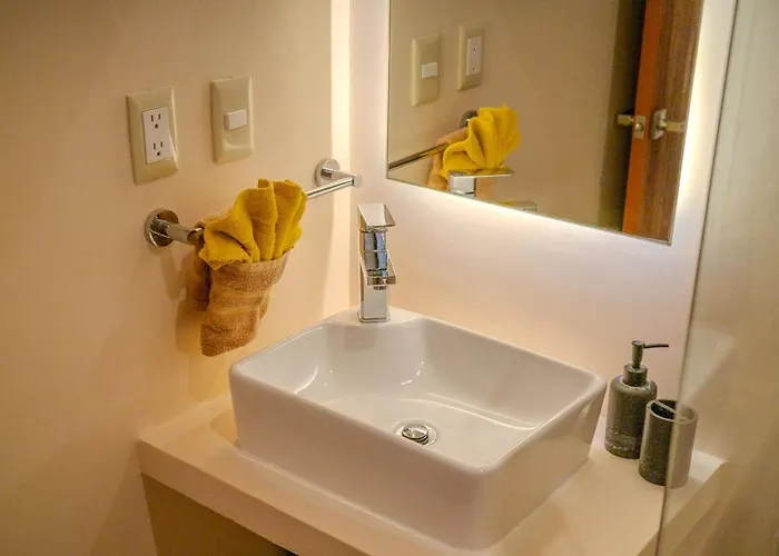 Apartment Modern With Pool Fast Wifi Perfect
